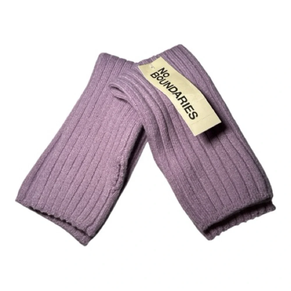 NEW! No Boundaries Women's Thick Ribbed Fingerless Gloves Thumb Holes Lavender